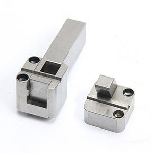 Πλαστική σκληρότητα μερών 56HRC C.SU 1,2344 φορμαρισμένη έγχυση